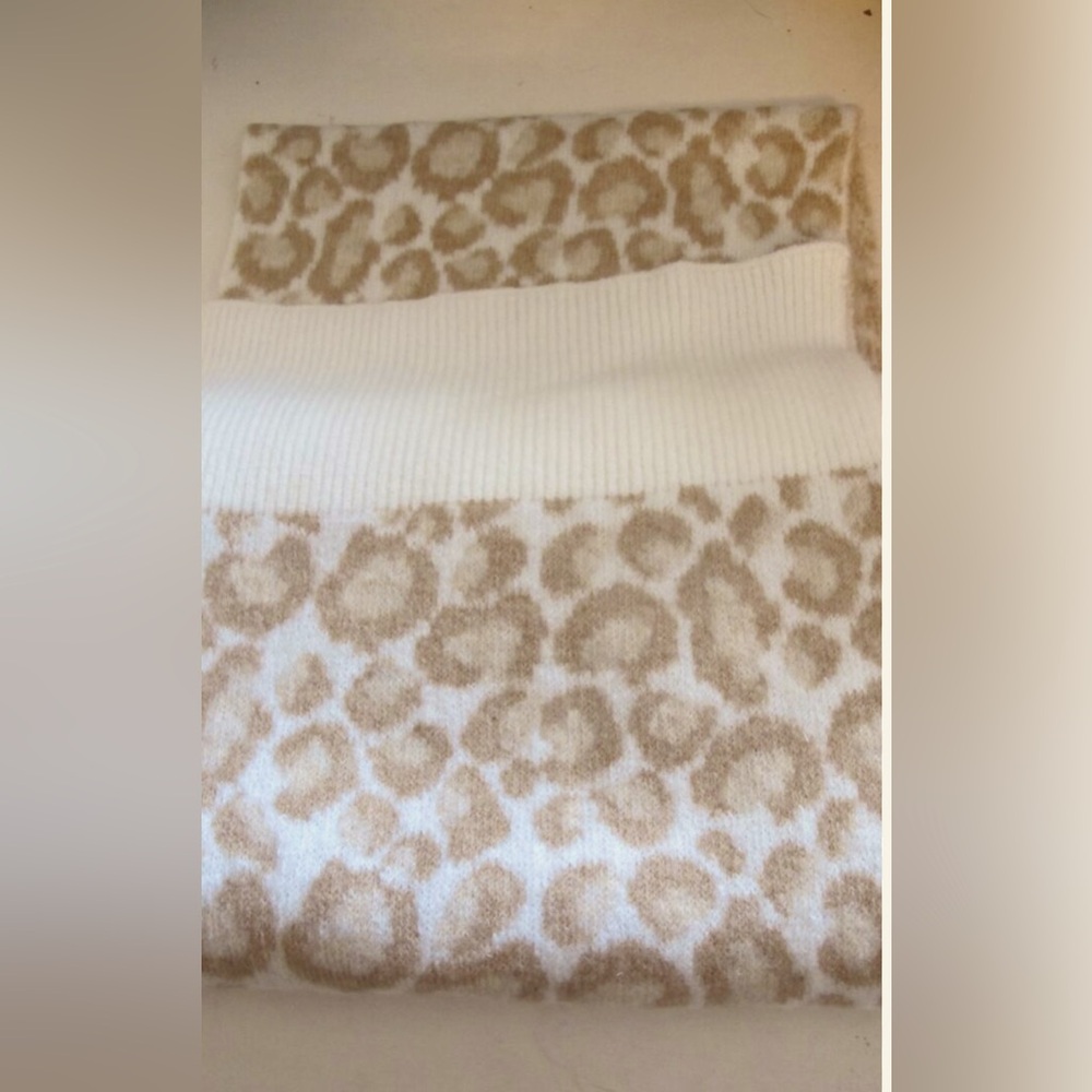 ANN TAYLOR LOFT Beautiful LEOPARD PRINT WRAP/SCARF NWOT~12”X 87” CREAM AND TAN